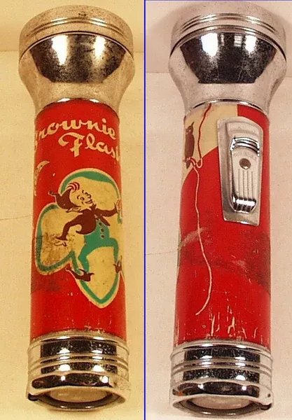 Brownie Flashlight tin plate litho5-1/2 in.