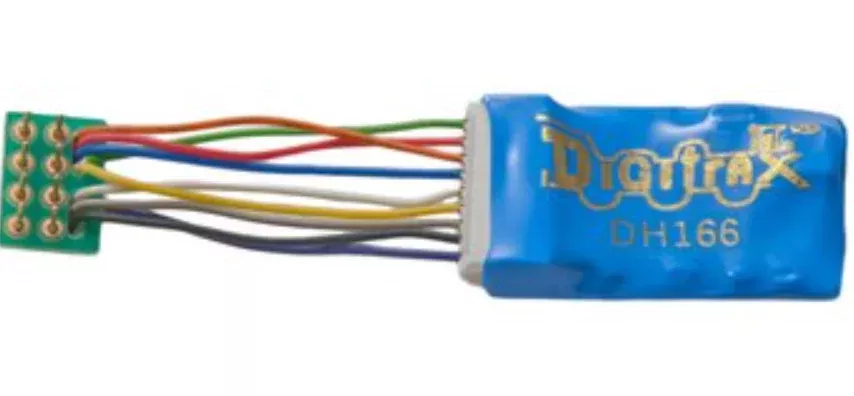 Digitrax DN166PS HO Scale - 1.5 Amp Premium Decoder with Digitrax Easy Connect 9 Pin to DCC Medium Plug 1.0” harness