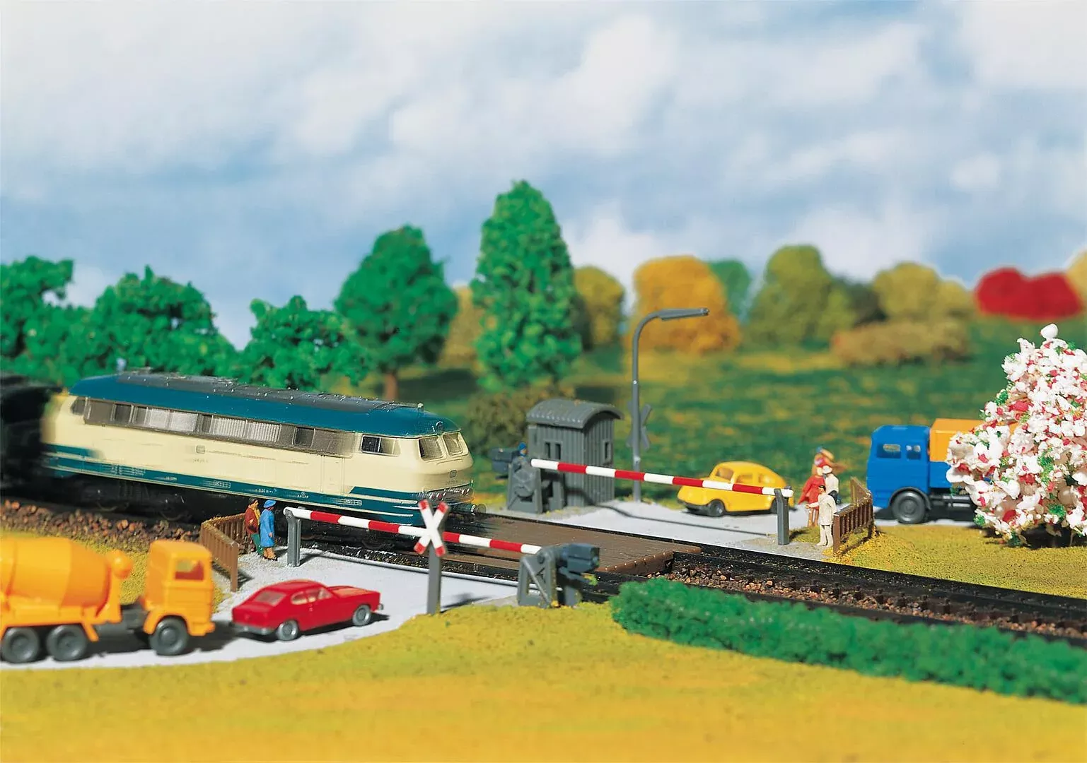Faller 222173 N Scale Guarded Level Crossing Model Kit