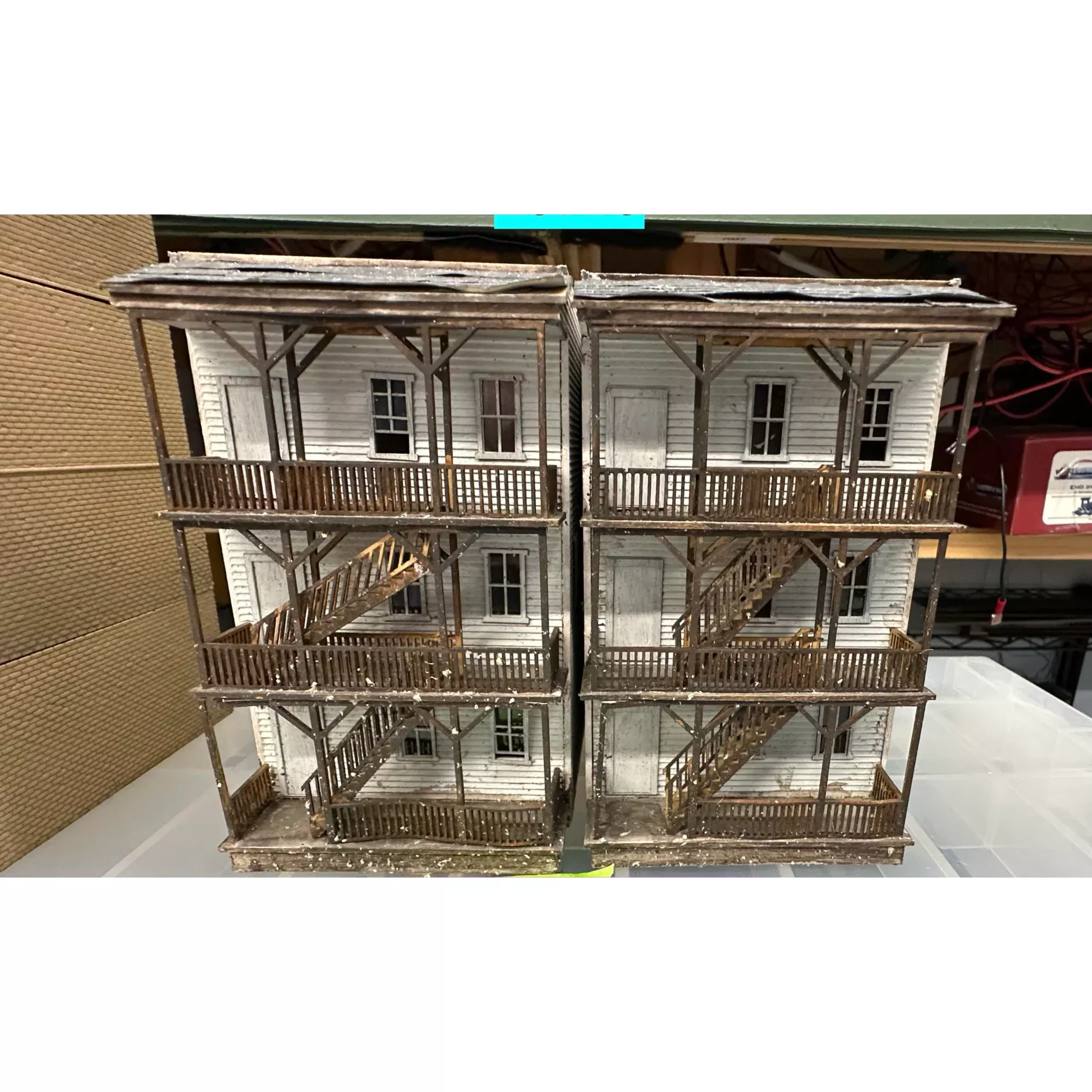HO Scale used building - Run Down Apartments