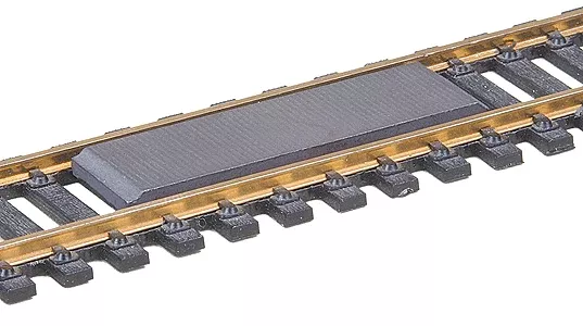 Kadee HO 321 Code 100 Delayed "Between-the-Rails" Uncoupler (2)
