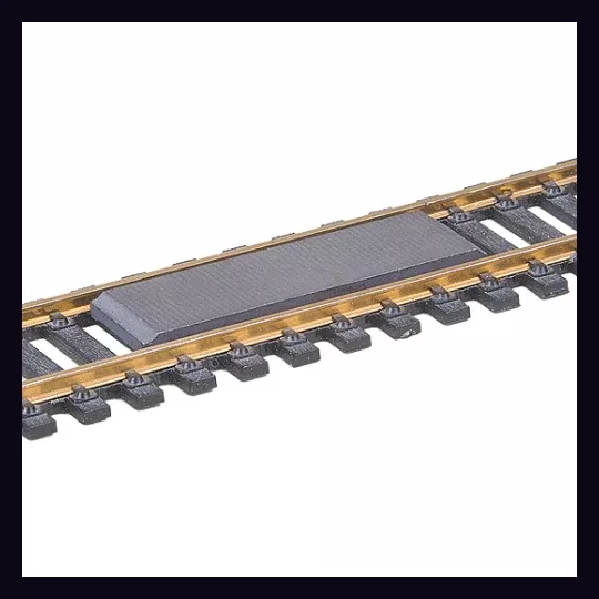 Kadee HO 322 Code 83 Delayed "Between-the-Rails" Uncoupler