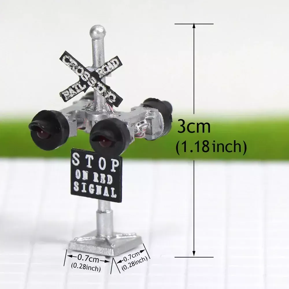 LED Grade Crossing Light - N Scale - 2 Track sign silver mast