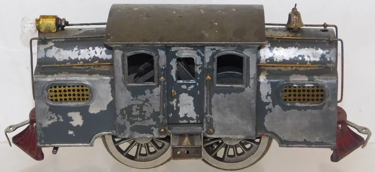 Lionel #38 Standard Gauge engine 0-4-0 GRAY-20s Runs Reverses & Lights Prewar