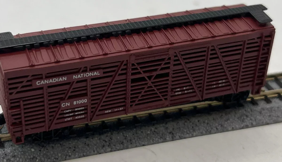 Model Power 3445 Cattle car Canadian National N SCALE Like New