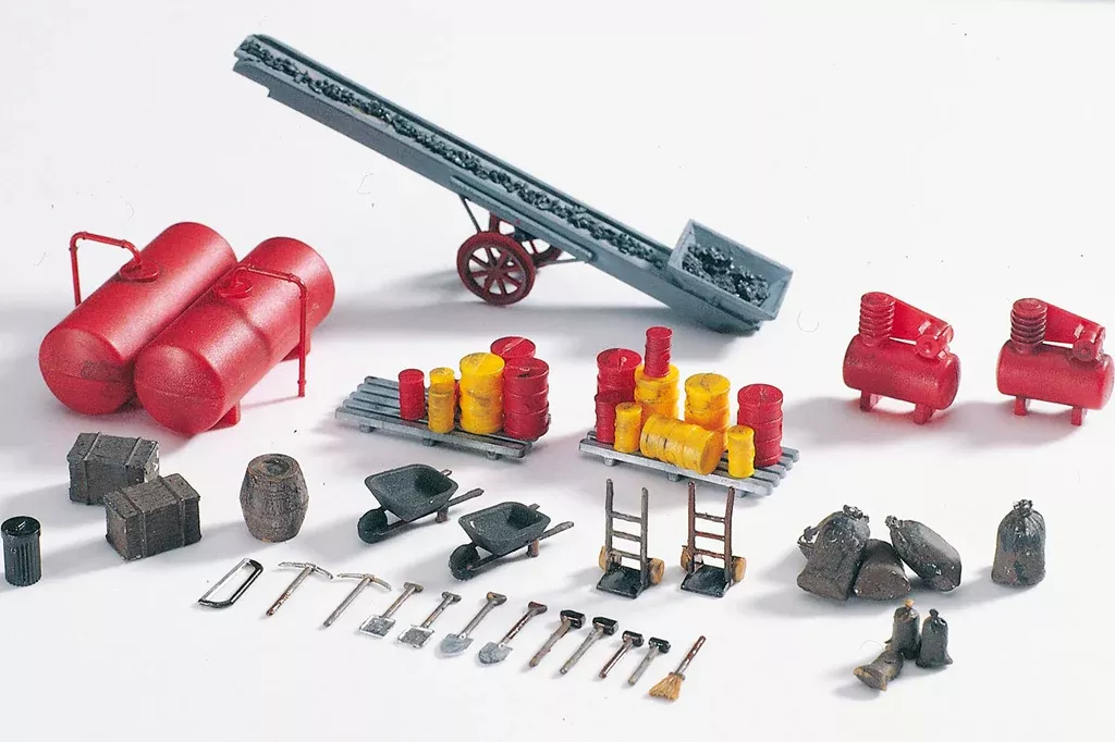 Piko 61111 HO Scale Coal Elevator & Accessories Kit