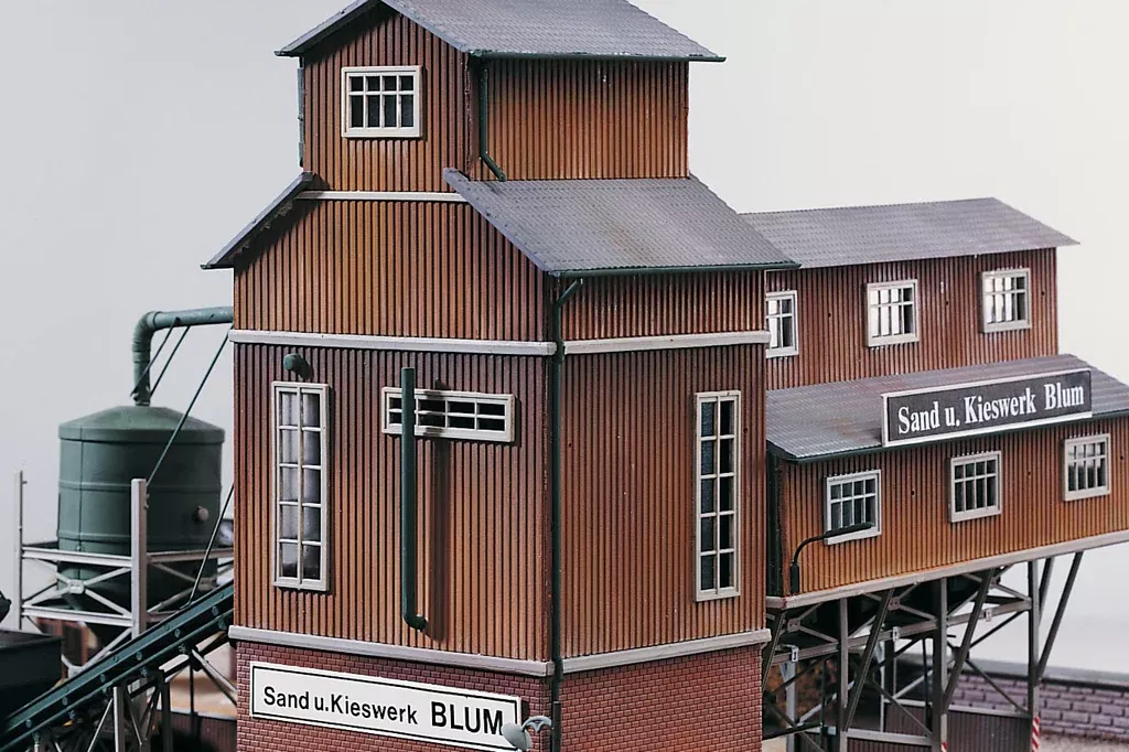 Piko 61124 HO Scale Sand Works Grading Tower Kit