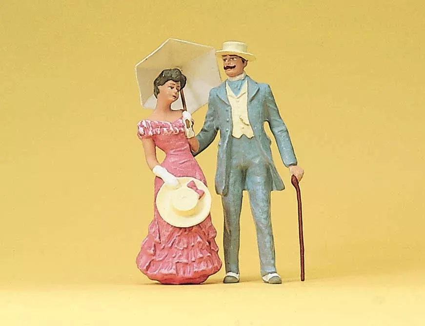 Preiser 45053 G Scale Couple with Parasol Figure Set