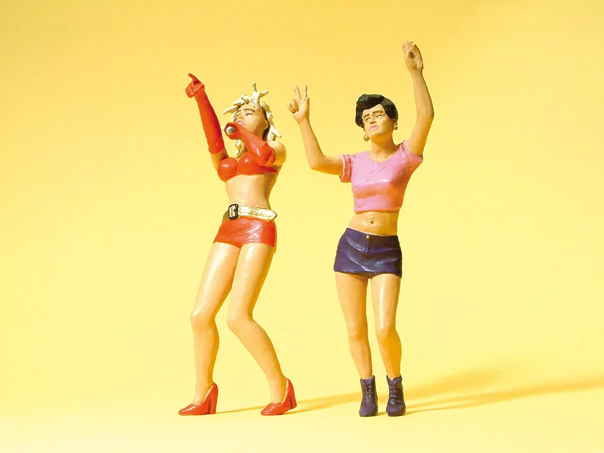 Preiser 45147 G Scale Pop Star with Fan Figure Set