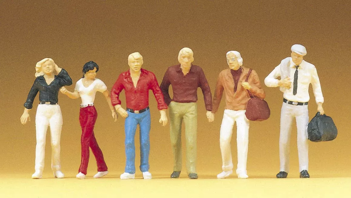 Preiser 68204 1:50 Scale Walking People Figure Set