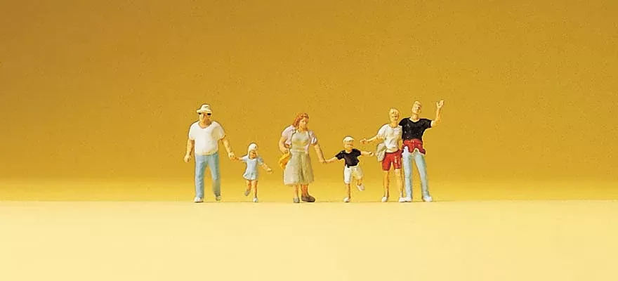 Preiser 79094 N Scale Hurrying Passers-By Figure Set
