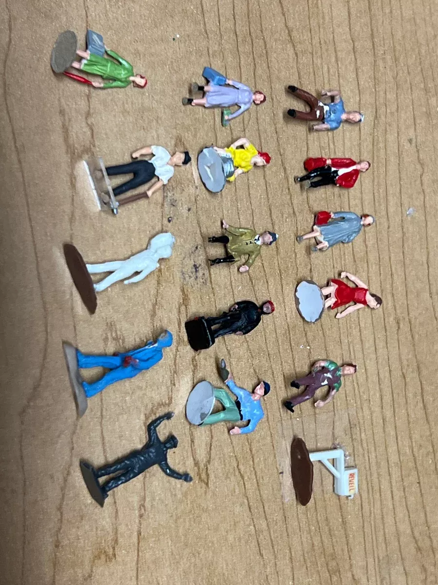 Set of 15 assorted figures HO SCALE #3 Used Excellent No Box