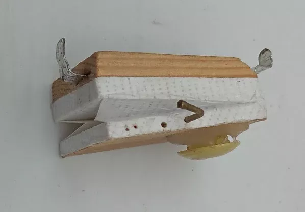 Toy squeak Squeeze box bellows
