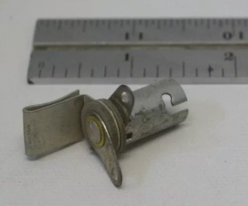 Train Bayonet Light Socket