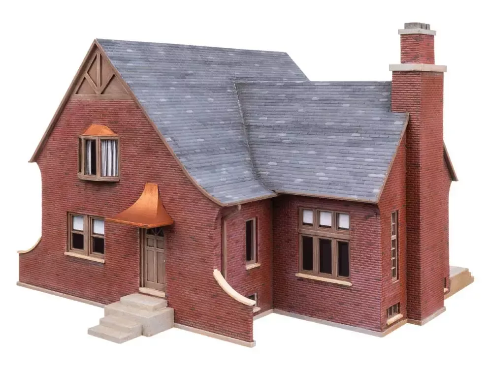 Walthers 933-4250 HO Tudor House Kit